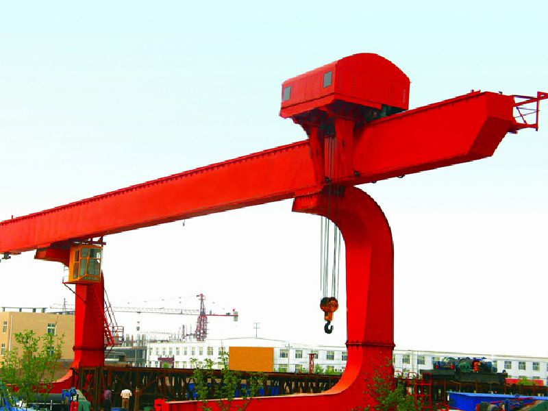 C型門式起重機